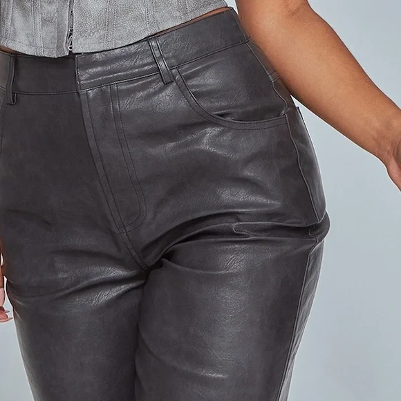 Pretty Little Thing Washed Black Faux Leather Straight Leg Trousers US 10 New - Picture 6 of 11